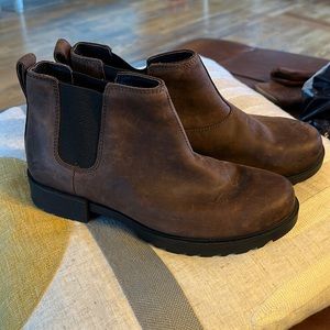 Women’s NEW size 8.5 SORELS
